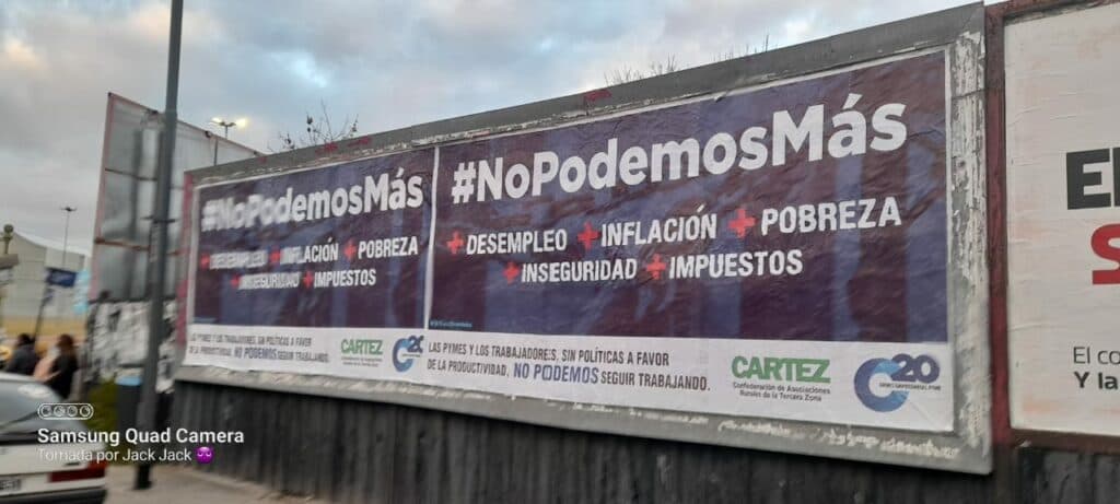 El reclamo con el que las Pymes empapelaron Córdoba