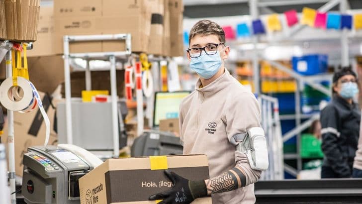 El empleo creció en las empresas grandes, pero cayó entre las pymes