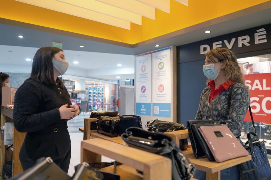 Emprendedores: extienden la convocatoria para vender en el Córdoba Shopping