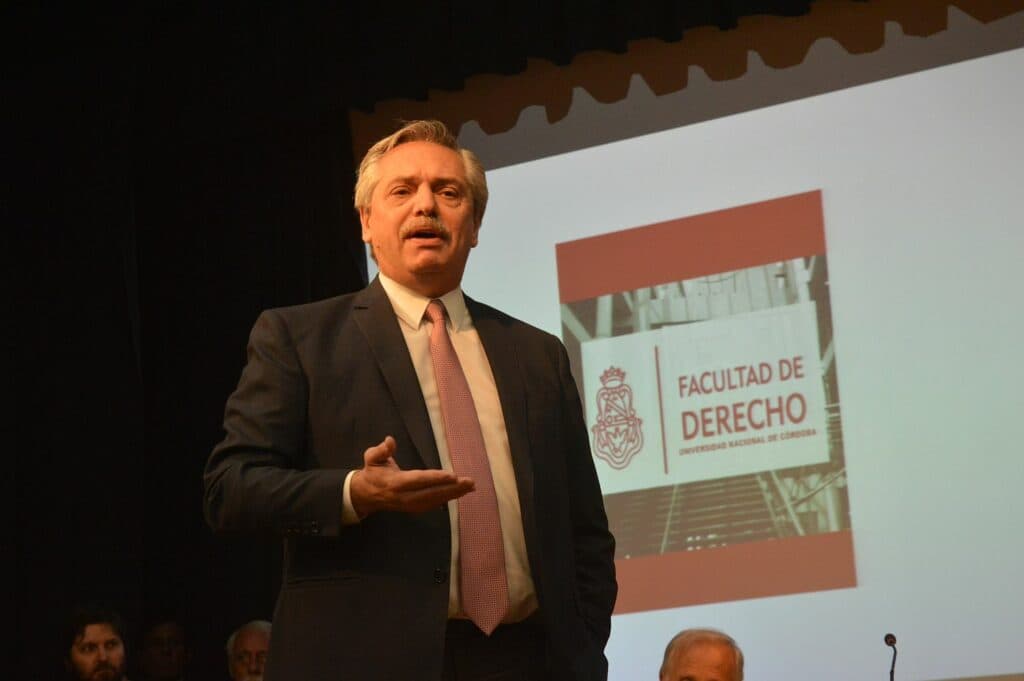 Alberto F. busca profundizar el vínculo con los empresarios (llega a la FM)