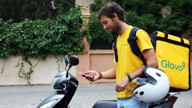 Glovo podría comprar a uno de sus competidores