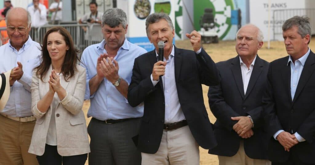 Macri pidió al campo ratificar el rumbo y crece la expectativa por los dólares de la cosecha