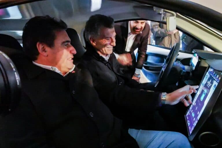 ¿Qué dijo Macri sobre el auto eléctrico made in Córdoba?