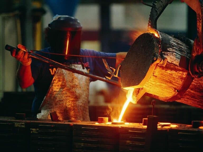 La actividad económica cayó 7,5% en noviembre, la baja más importante en nueve años