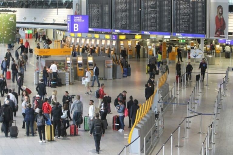 El déficit por turismo ascendió a 8.000 millones de dólares en 2018