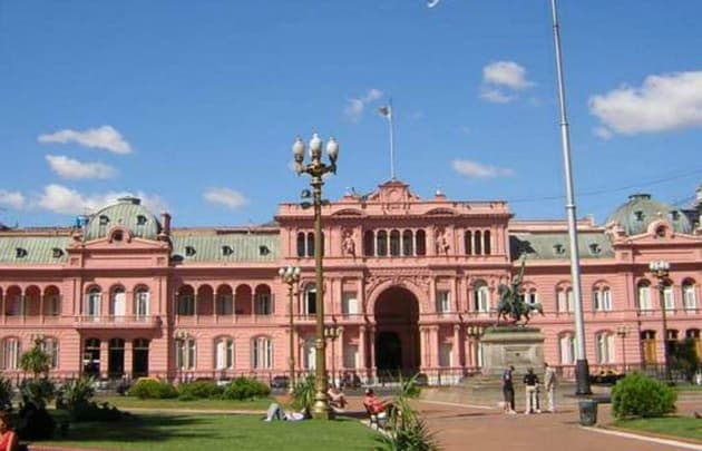 Reunión entre el Gobierno, empresarios y la CGT por el consenso social