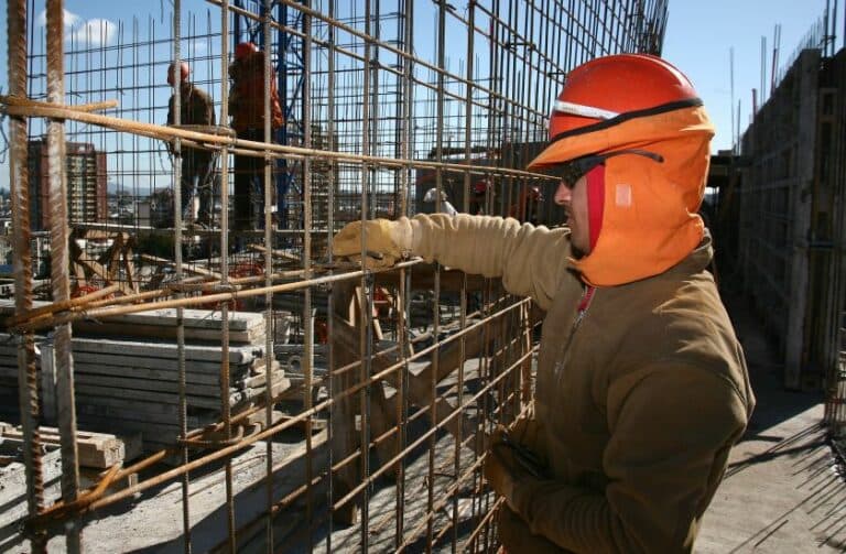 El empleo registrado en la construcción cayó 2,4% en enero