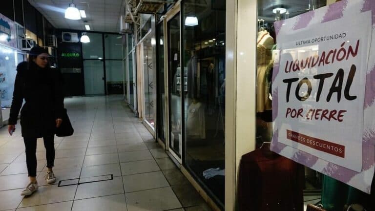 Sin freno, van 24 meses de caída en las ventas minoristas de Córdoba