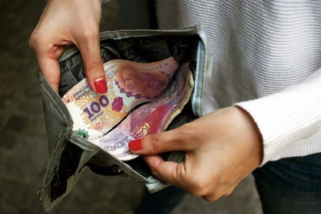 Según IDESA, «se gasta más en subsidios económicos que en salarios»