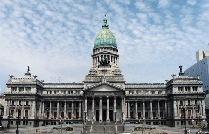 Empresarios del G6 y Pymes presionan para concretar el acuerdo con el FMI