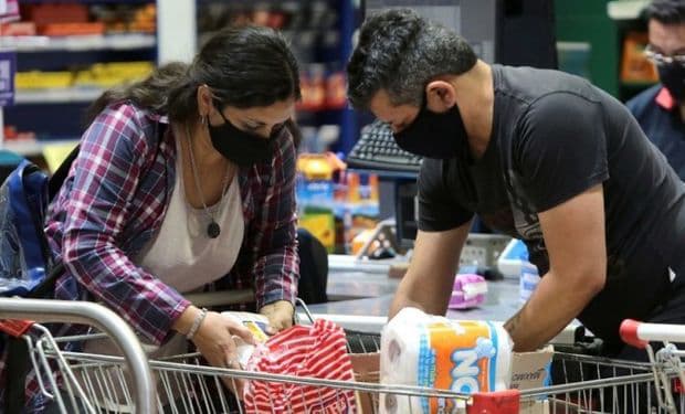 La inflación se desaceleró en agosto: cerró en 2,5% y acumula 32,3% en lo que va del año