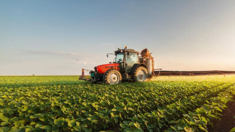 En el 2020, las ventas de maquinarias agrícola 80,8% en facturación