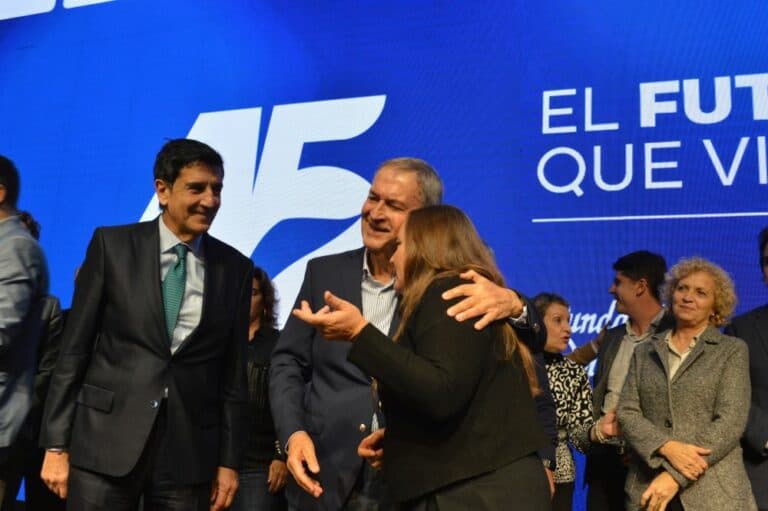¿Llaryora o Juez?: los empresarios ya empiezan a extrañar a Schiaretti