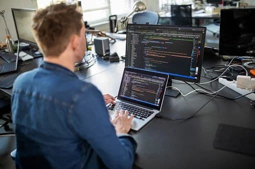 ¿Arranca? la propuesta del Gobierno para formar 70.000 programadores