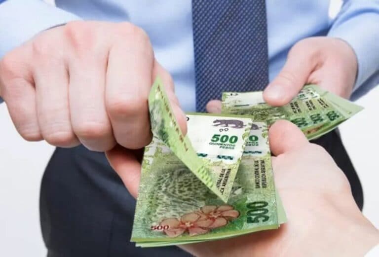 Dólar MEP o plazo fijo, ¿qué conviene para invetir el aguinaldo?