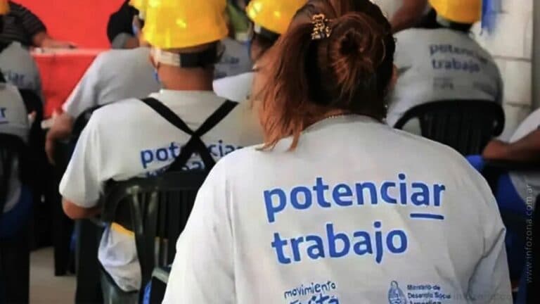 Planes sociales: cuánto crecieron durante los últimos 20 años