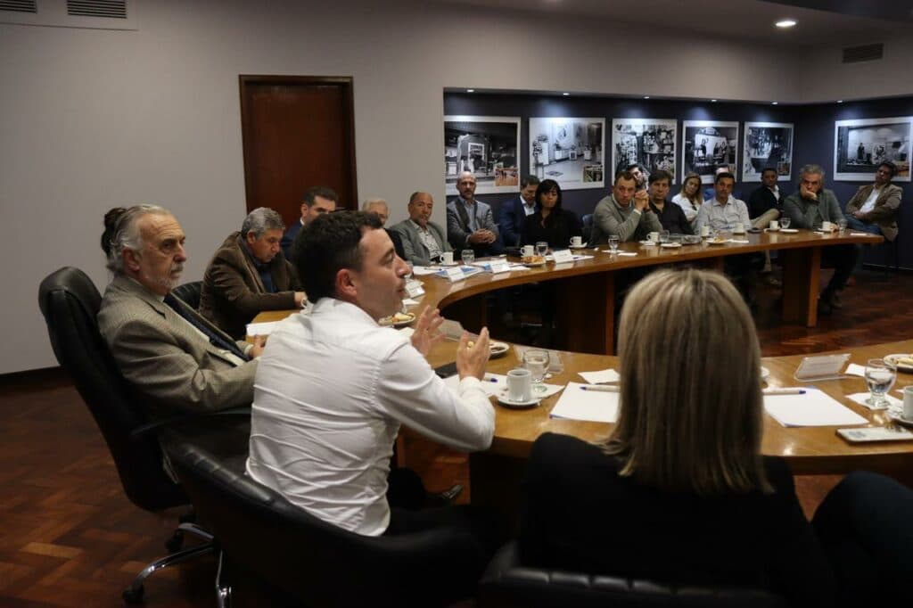 La Cámara de Comercio de Córdoba recibió a De Loredo