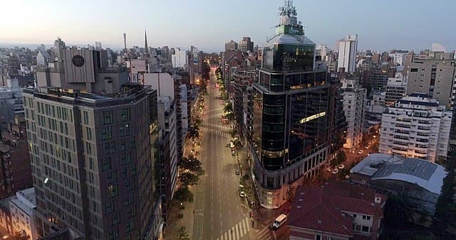 Desarrollismo: cómo se paran las empresas ante la macro