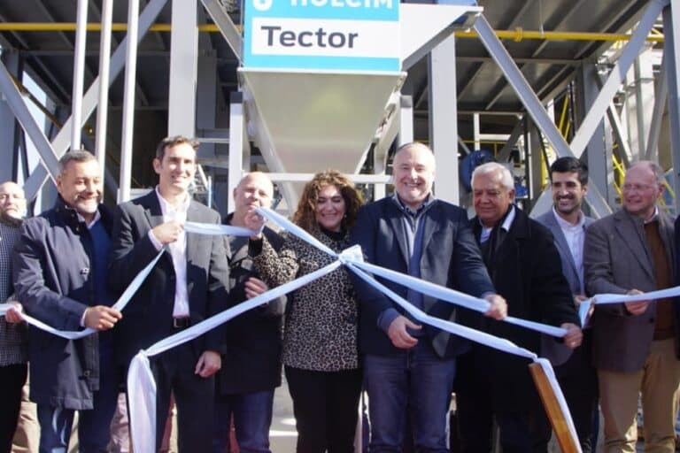 Con inversión de US$ 5 millones, Holcim inauguró nueva planta en Morteros