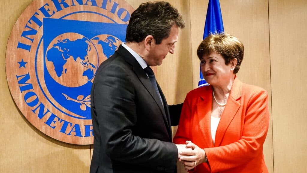 Habemus acuerdo: el FMI desembolsará más de US$ 7.000 millones en agosto