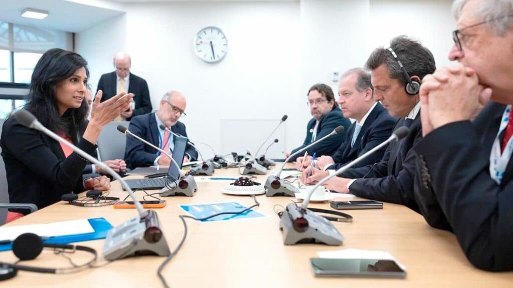 FMI confirma que hay principio de acuerdo en el programa con el país