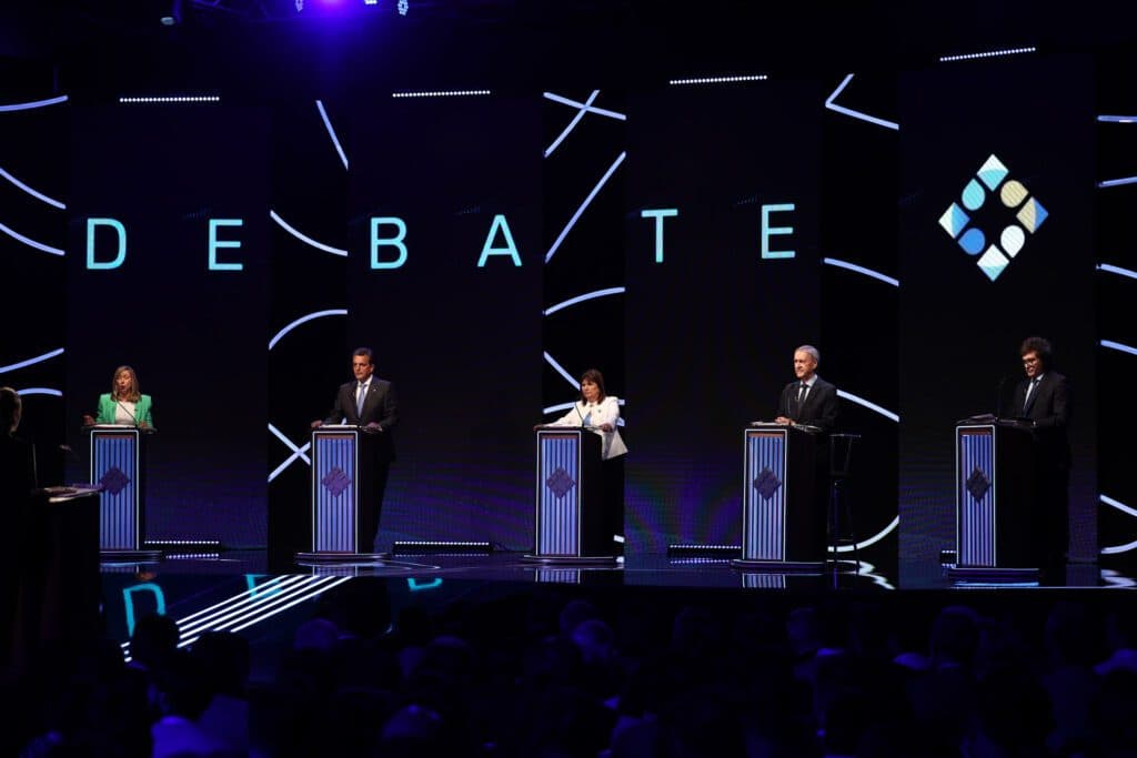 Lo que dejó el primer debate presidencial: Córdoba TT, «gatito mimoso» y dolarización