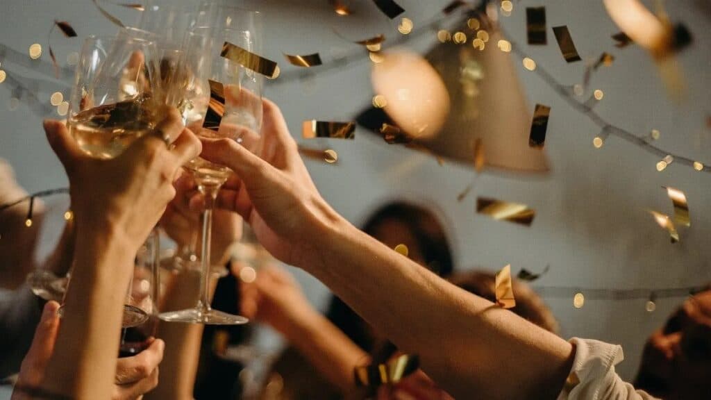 ¿Hay brindis? 5 de cada 10 empresas realizarán un evento de fin de año