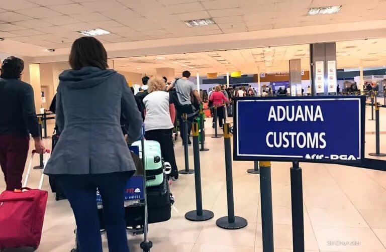 Compras en el exterior: viajeros podrán ingresar productos sin pagar impuestos