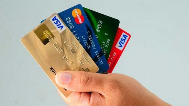 Tarjetas de crédito: cómo son las nuevas tasas de interés que dispuso el Central