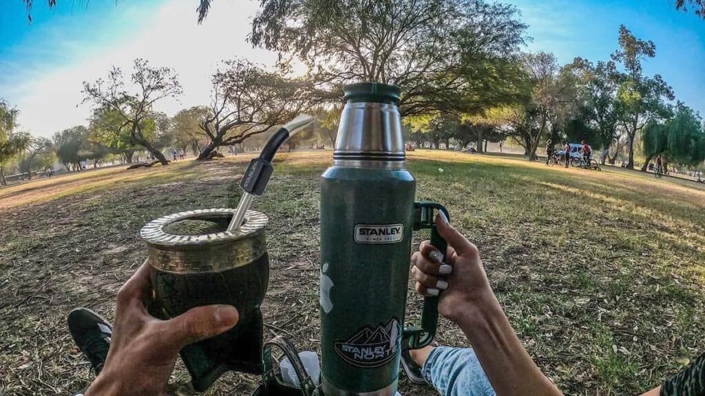 Stanley en la mira: Anmat ordenó retirar del mercado bombillas de la marca (¿Qué hacer si la compraste?)