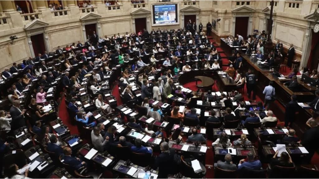 El proyecto de ley «Bases» vuelve a comisión