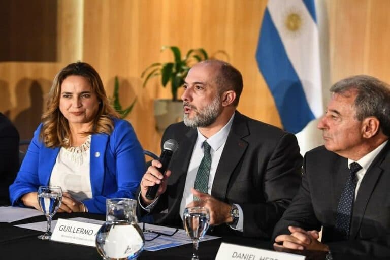 Cómo es el programa que invierte $180 millones para que 10 grandes firmas traccionen pymes