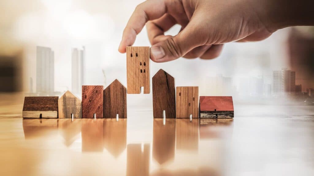 Estudio privado contradice anuncios: la inversión real cayó en marzo