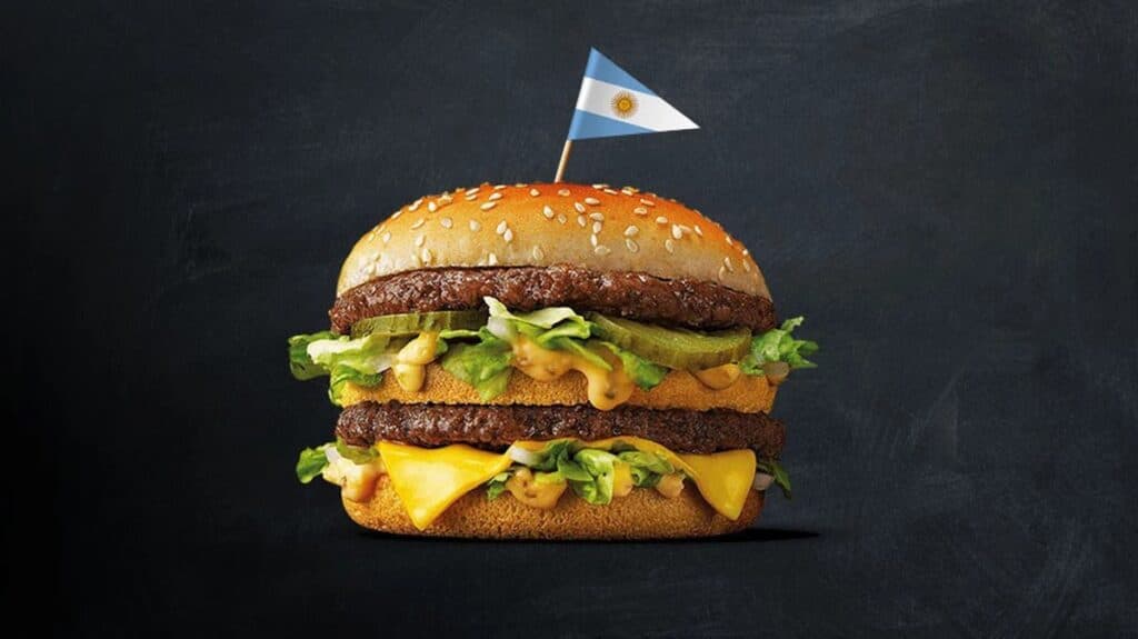 Qué dice el último índice Big Mac sobre el dólar y la economía argentina