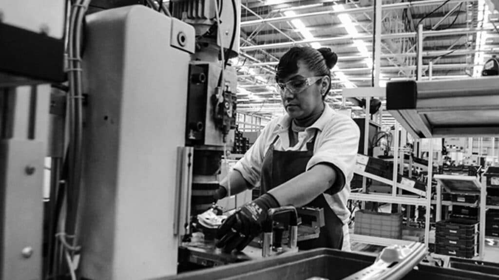 Sector privado perdió 14.044 empresas en un año y acumula 25 meses de retroceso interanual