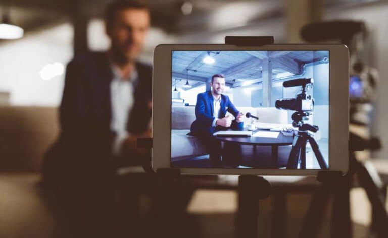 Influencers financieros: ¿estafa cantada o el camino hacia la libertad económica?