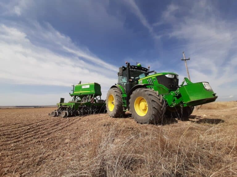 Maquinaria agrícola: así vienen las ventas en lo que va del año