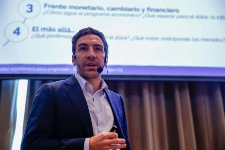 Bulat advirtió sobre el efecto de los nuevos aranceles en el escenario económico local