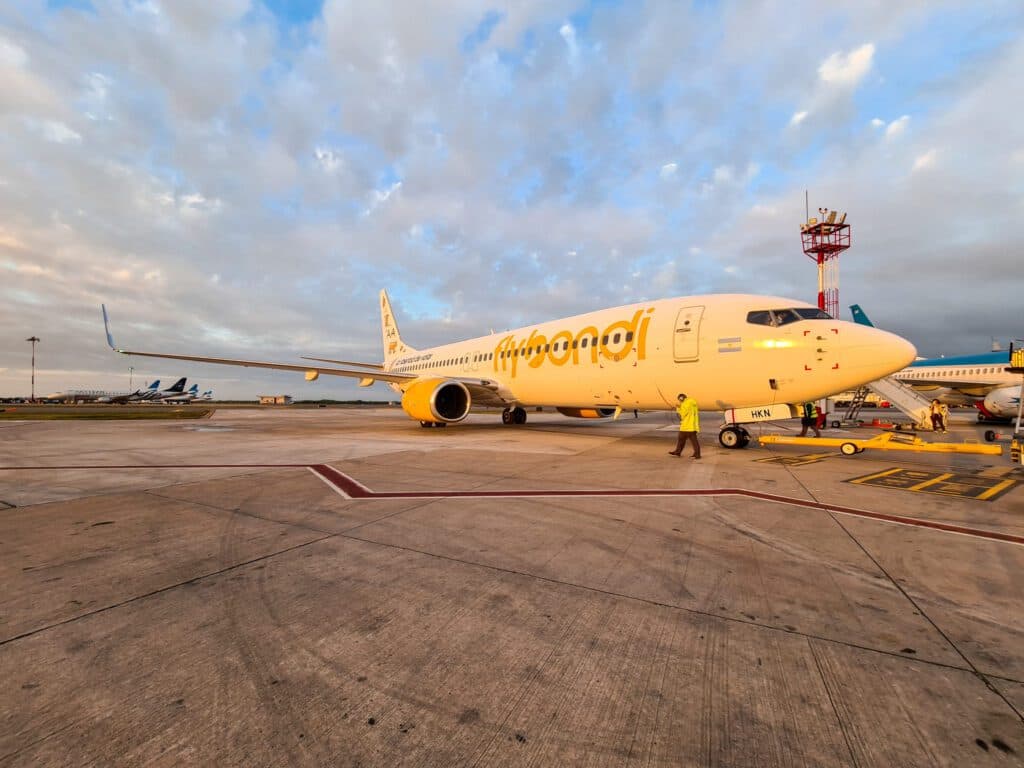 Flybondi anuncia una inversión récord y suma 25 aviones nuevos para ampliar su operación regional