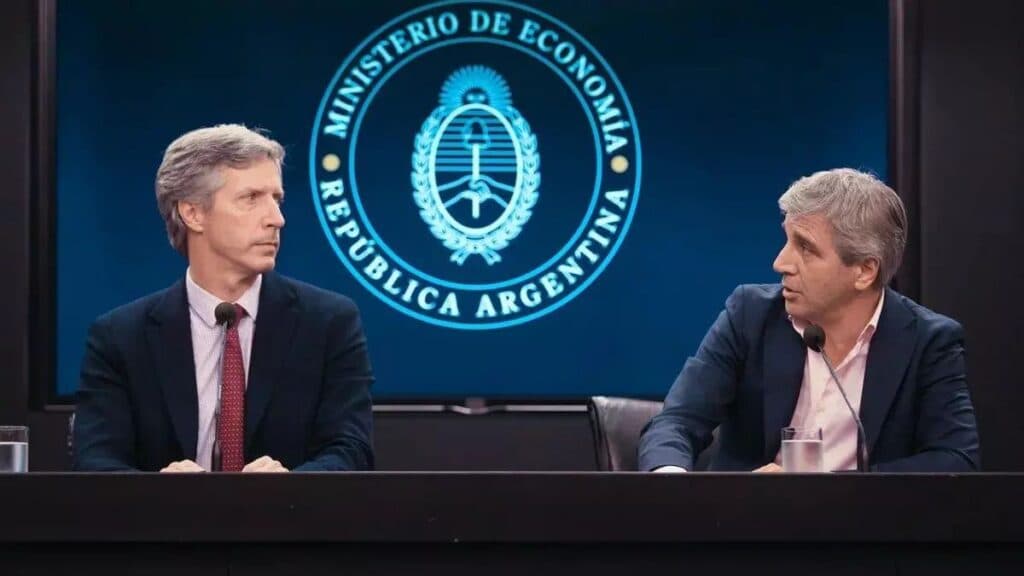 Tasas al 80%: pymes ya pisan inversiones y se recalienta la tensión en las «mesas»