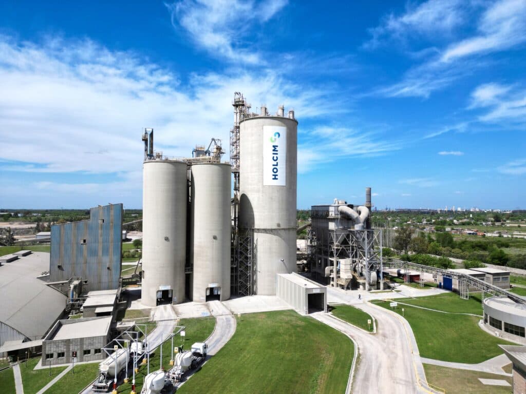 Holcim cumplió 95 años con inversiones por US$ 300 millones en la última década