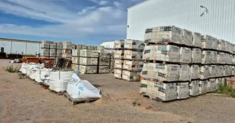 Márquez & Asociados: subastan materiales de la construcción de la empresa