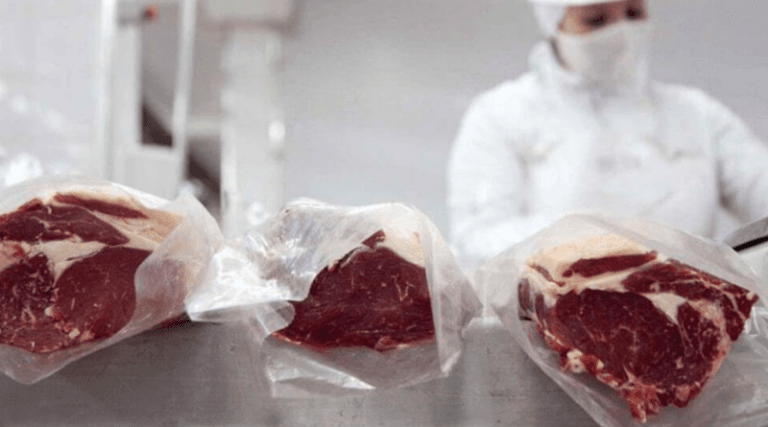 Crisis de la carne: la producción acumulada se contrajo 7,3% anual