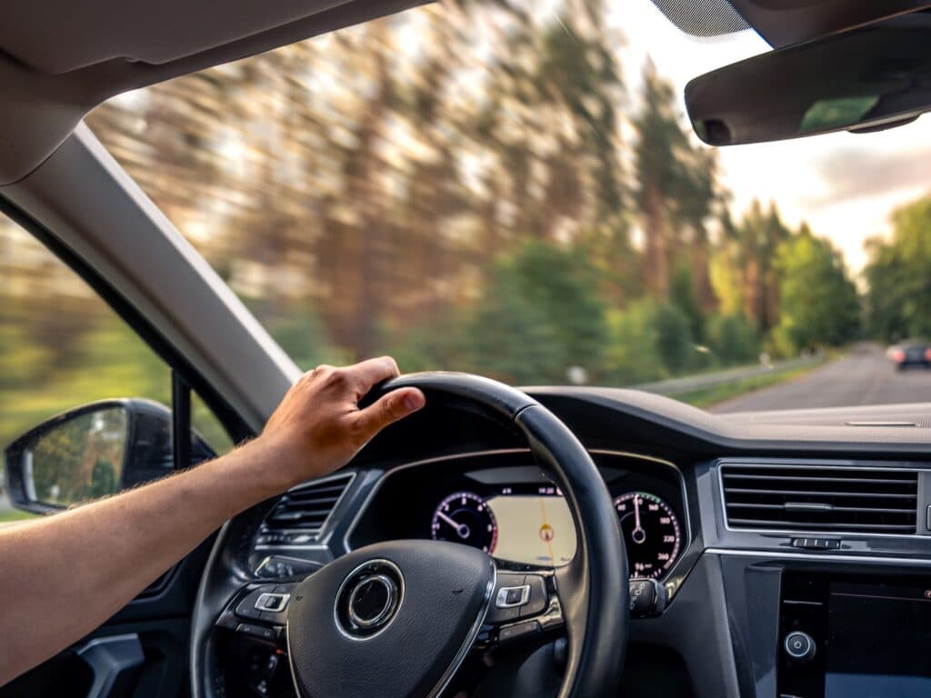 Starlink lleva el Internet satelital al auto: cómo es el nuevo kit y cuánto cuesta