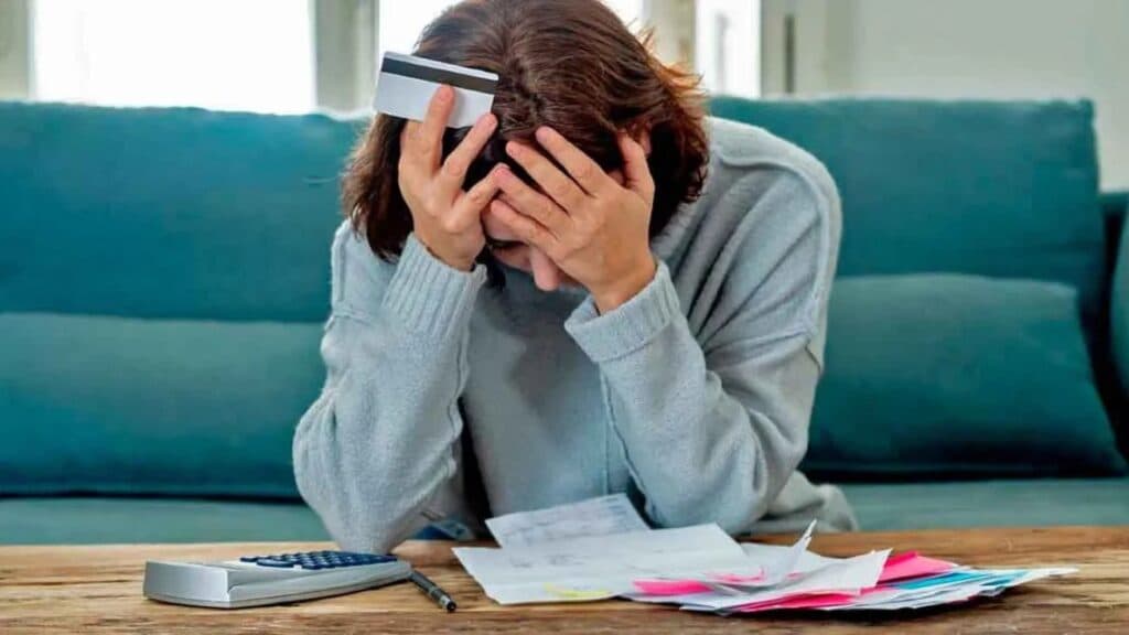 Economía al límite: 8 de cada 10 cordobeses no logran ahorrar y usan crédito para alimentos