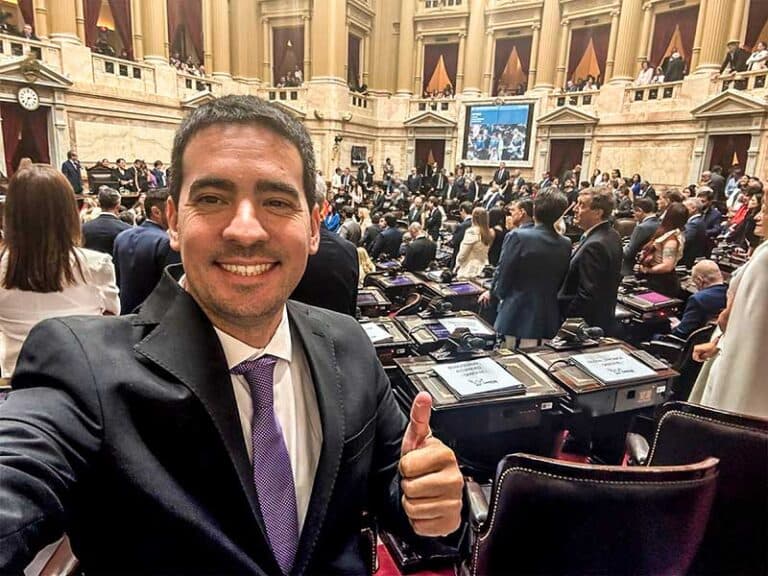 Quién es Adrián Ravier, «el nuevo Adorni» de Javier Milei
