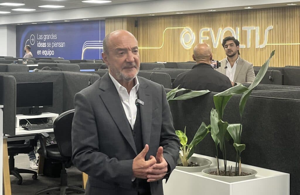No todo es IA y virtualidad: así es el hub de 200 posiciones que Evoltis inauguró en Córdoba