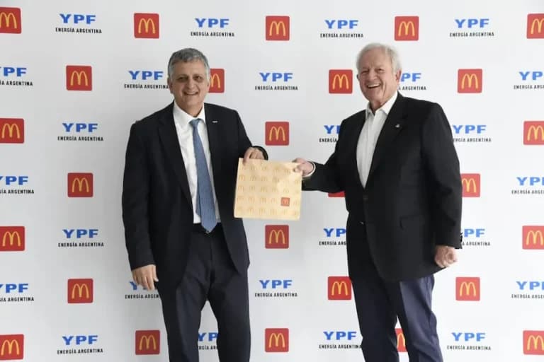Sinergia comercial: McDonald’s desembarca en estaciones de servicio
