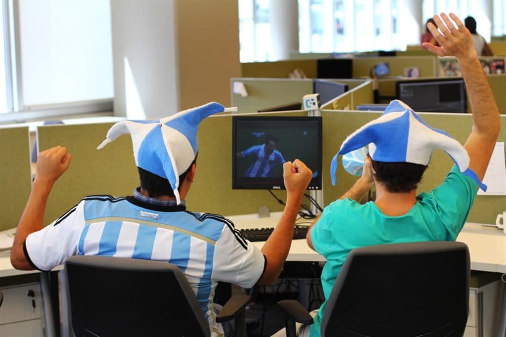 El Mundial en las oficinas: cuánto afecta realmente el torneo al rendimiento de las empresas