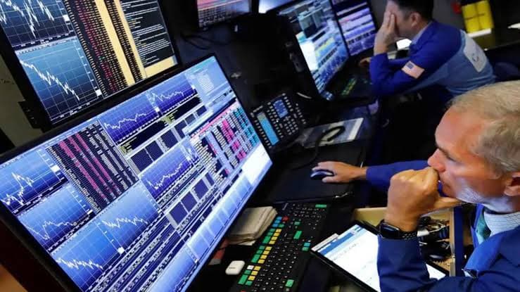 Derrumbe del Riesgo País: las 3 razones detrás del nuevo mínimo histórico de la gestión Milei